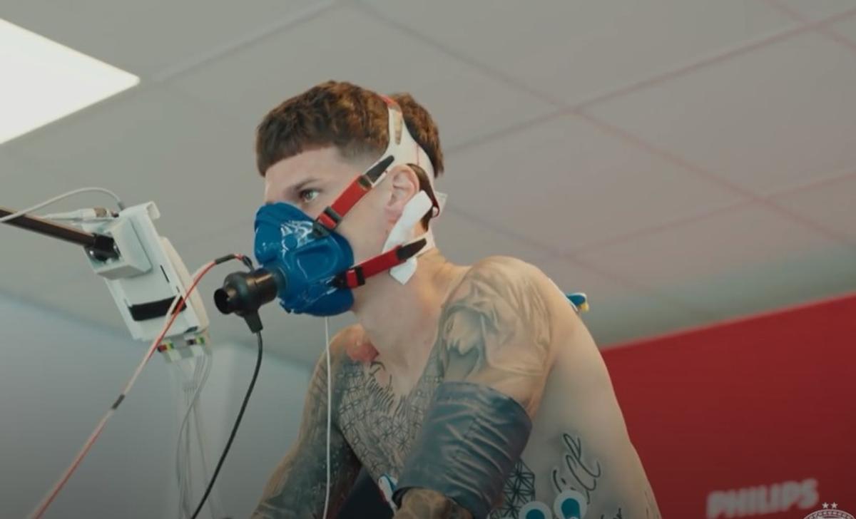 Dennis Man, prezentat oficial de PSV » Al treilea român care va juca pentru campioana Olandei: ce număr va purta pe tricou