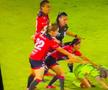 Bătaie pe teren între două fotbaliste/ foto: captură X