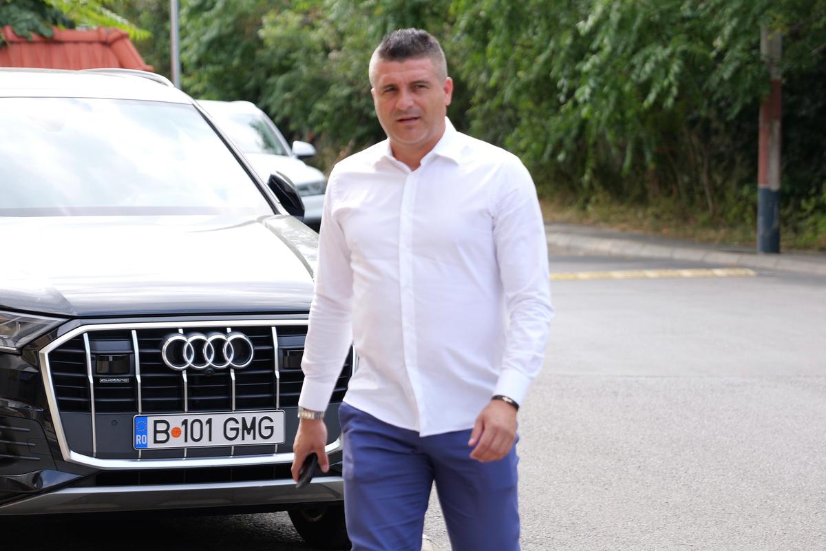 Deznodământ după o oră la Adunarea Generală: Rapid a dat-o la pace cu Gino Iorgulescu, deși venise cu artileria grea la LPF