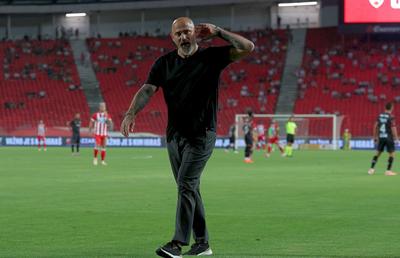 Haos în preliminariile Ligii Campionilor » Marele Dejan Stankovic a scuipat arbitrul, și-a provocat propriii ultrași, apoi a demisionat