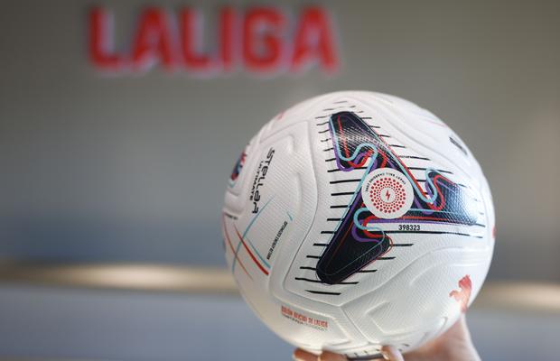 Inovația de la CM 2026 a ajuns și în Europa » La Liga va deveni primul campionat național cu minge inteligentă!