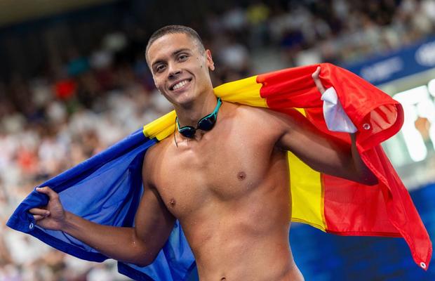 REGELE EUROPEI! David Popovici a recuperat ULUITOR în ultimii 50 de metri și este campion european pentru a treia oară consecutiv! Încă un record al competiției