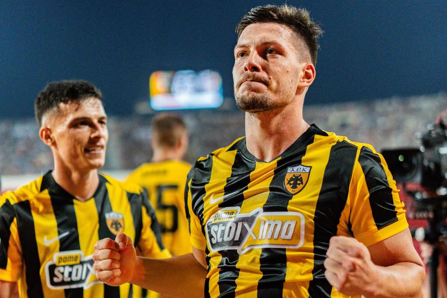 Luka Jovic, marcator în AEK Atena - OFI Creta // foto: Imago Images Răzvan Marin, decisiv în Supercupa Greciei! AEK Atena a pierdut la loviturile de departajare