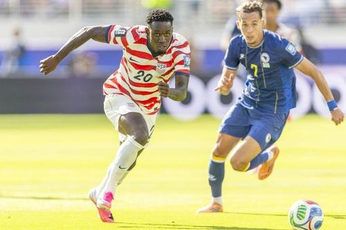 Folarin Balogun (stânga) este dorit de Tottenham / Foto: Imago Images