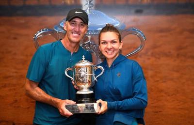 VIDEO Darren Cahill va fi din nou antrenorul Simonei Halep, din sezonul următor:  „D, data trecută «te-am ucis». Plănuiesc să fac asta și acum. Bine ai revenit!”