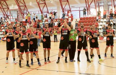 KADETTEN - DINAMO 28-28 // Cu emoții! Dinamoviștii obțin un prim punct în Liga Campionilor