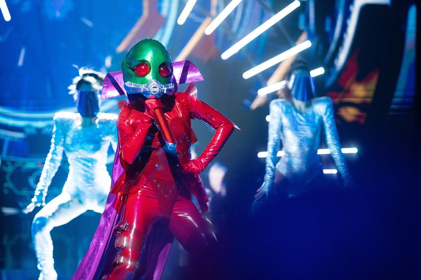 Sandra Izbașa (30 de ani) a participat la prima ediție a emisiunii Masked Singer România. 

FOTO: Pro TV