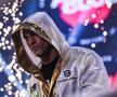Umilință la întoarcere! Imagini șocante cu Evander Holyfield, măturat în prima repriză