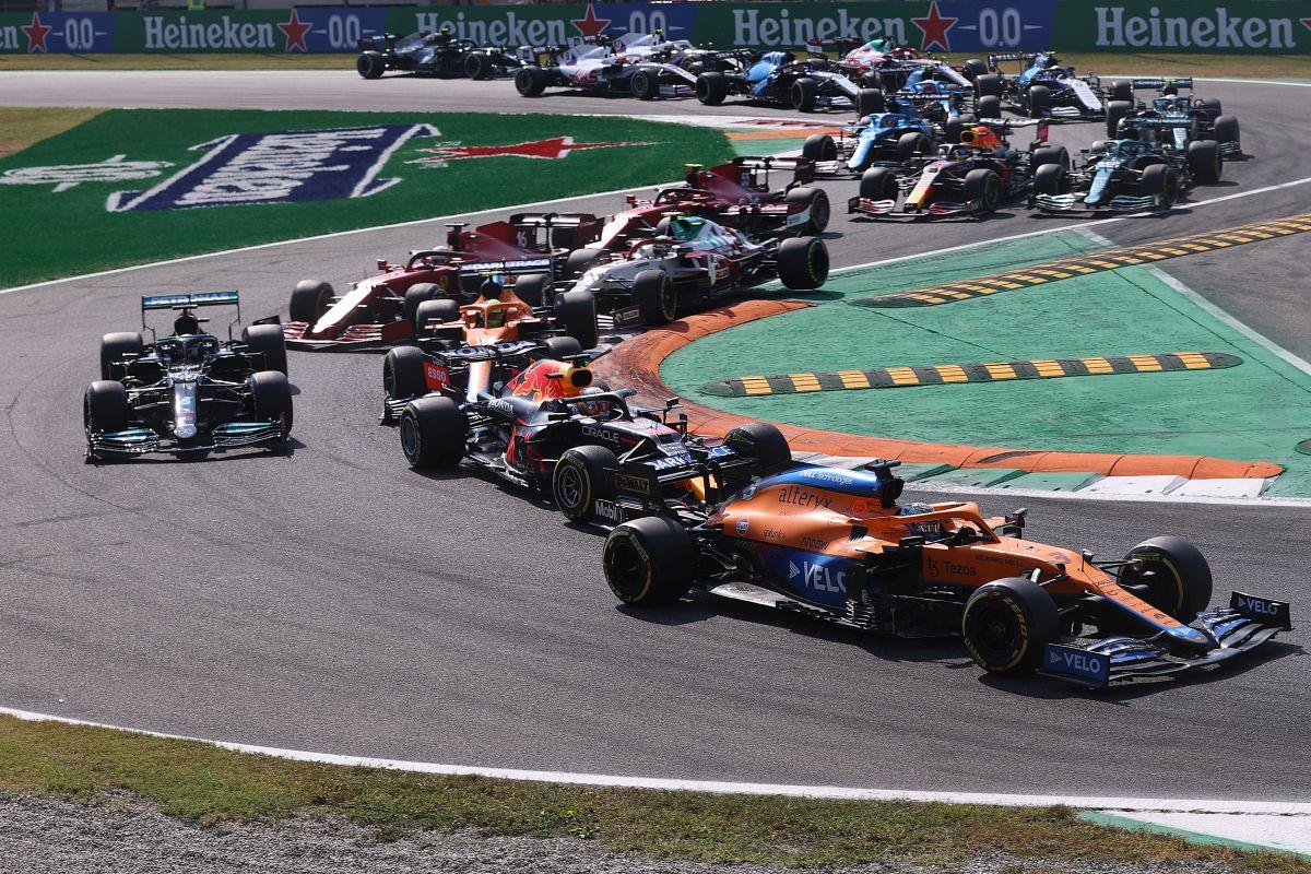 FORMULA 1. Accident major la Monza, între Max Verstappen și Lewis Hamilton! Daniel Ricciardo a profitat și a obținut prima victorie a sezonului