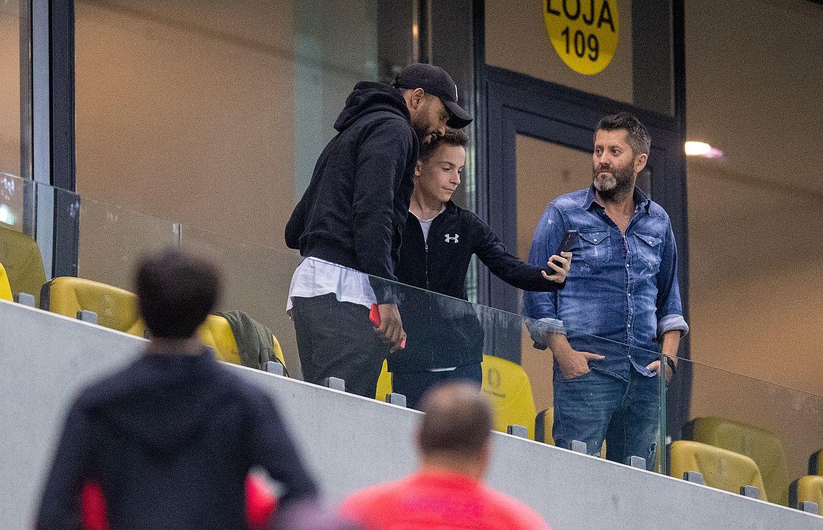 Mihai Stoica acuză arbitrajul după FCSB - FC Voluntari 1-1: „Lasă impresia că au paturi în dubă” » Ce faze reclamă