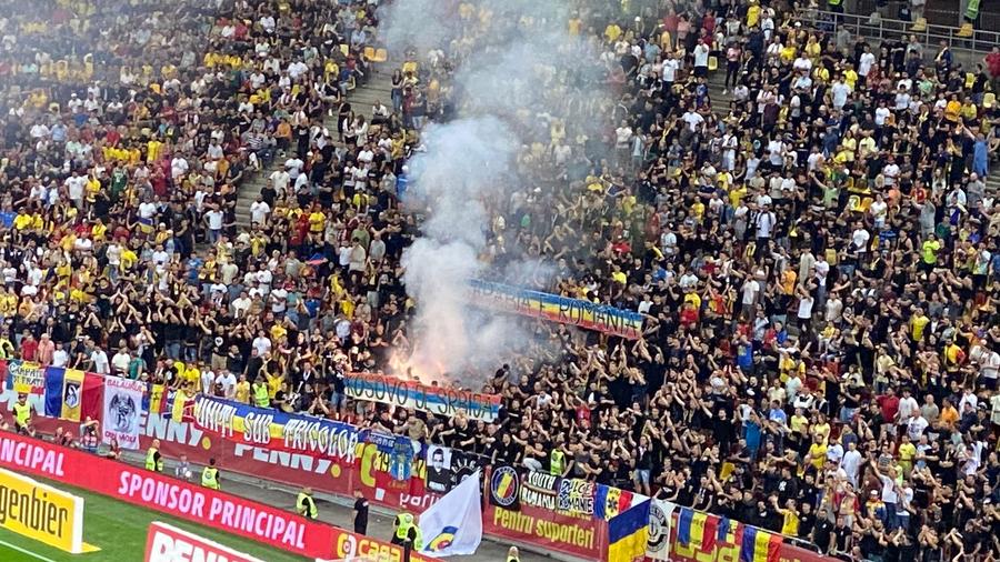 Mesajul „Kosovo e Serbia” a provocat haos la meci România - Kosovo 2-0 » Ce chin, ce jale, dar încă un pas spre calificare!