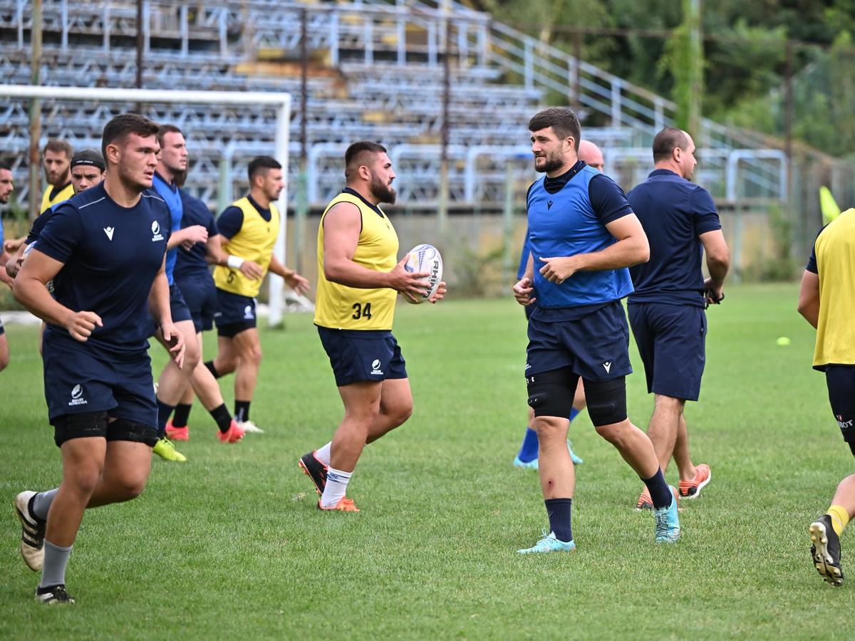 Au intrat în „Parcul cu Platani” » Imagini de la antrenamentul susținut miercuri pe stadionul Cotroceni