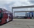 „Câini” cam... vișinii » Noul autocar al lui Dinamo a fost surprins în trafic. Primele imagini