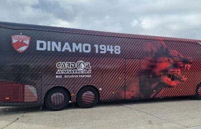 „Câini” cam... vișinii » Noul autocar al lui Dinamo a fost surprins în trafic. Primele imagini