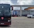 „Câini” cam... vișinii » Noul autocar al lui Dinamo a fost surprins în trafic. Primele imagini