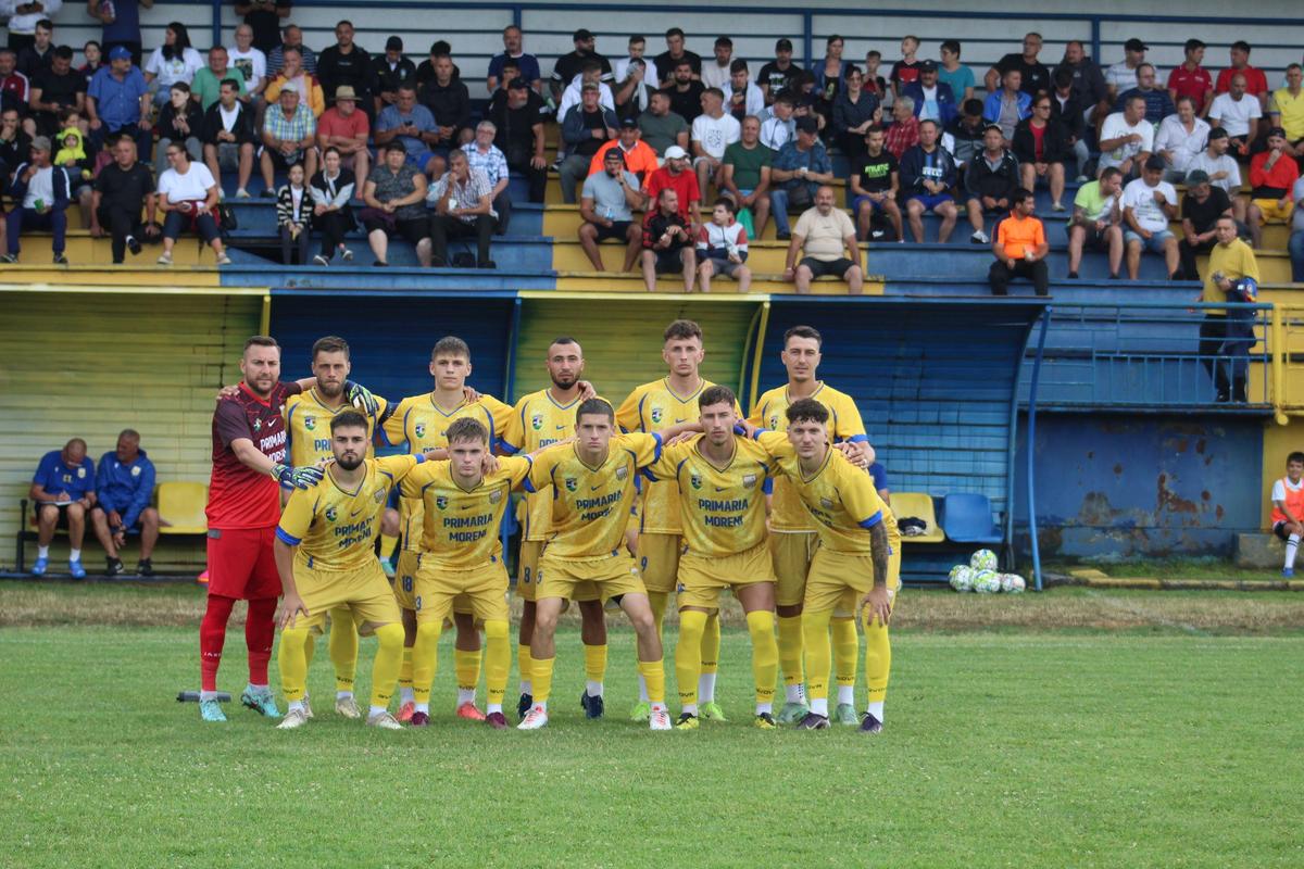 Echipamentul celor de la Flacăra Moreni