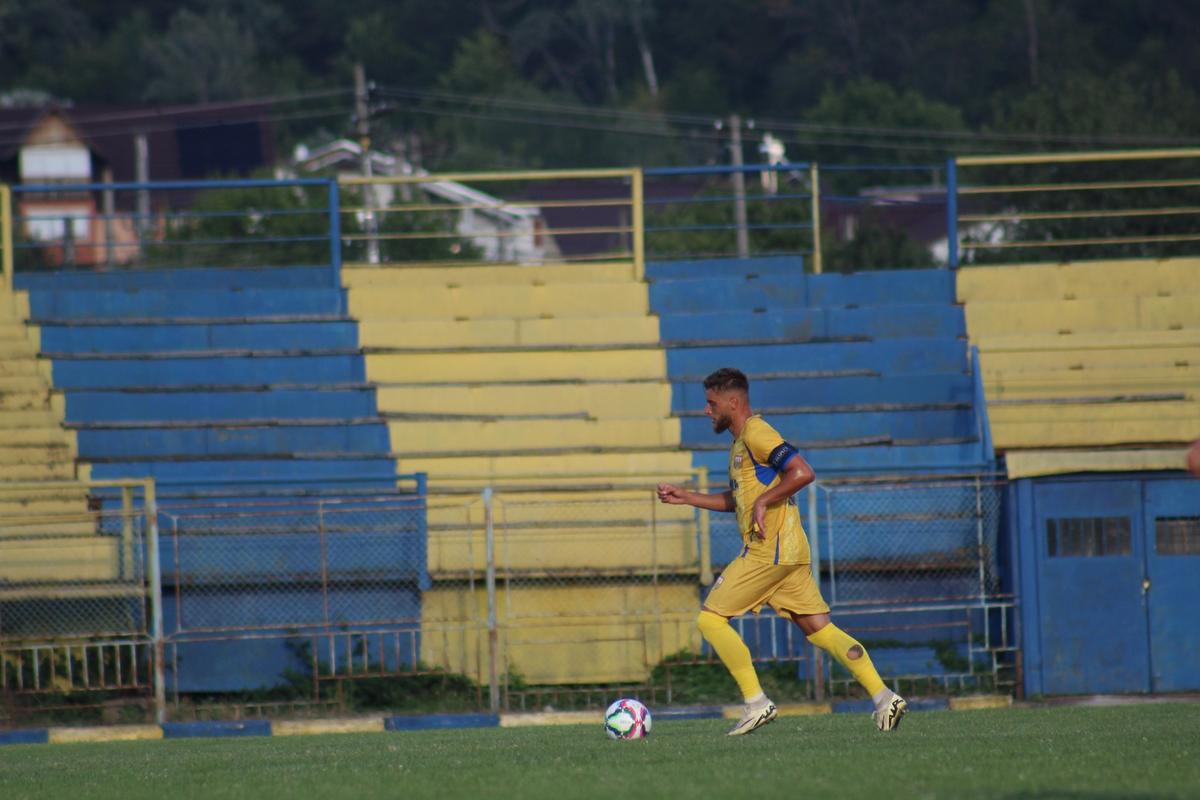Echipamentul celor de la Flacăra Moreni