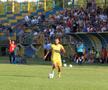 Sigla Nike a fost plasată central, deasupra principalului „sponsor”, Primăria Moreni // sursă foto: Facebook Flacara Moreni