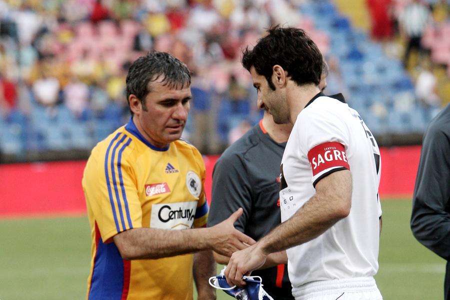 Gică Hagi și Luis Figo au fost colegi la Barcelona. Foto: Imago Propus la echipa națională, Gică Hagi a acceptat o altă provocare: „Mă duc cu drag! O să dau tot ce am mai bun”