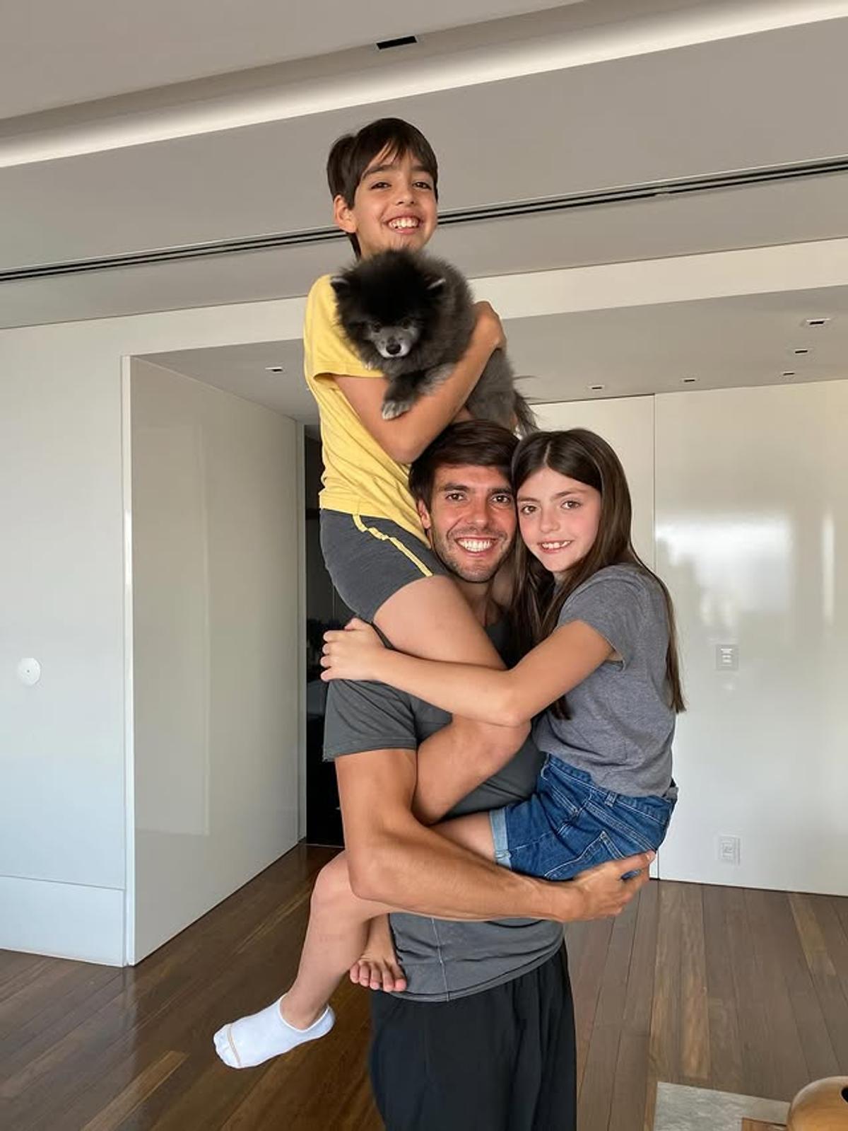 Școlit la Harvard, unul dintre cei mai mari fotbaliști brazilieni e șomer de 8 ani și a fost părăsit de soție: „Era prea perfect pentru mine!”