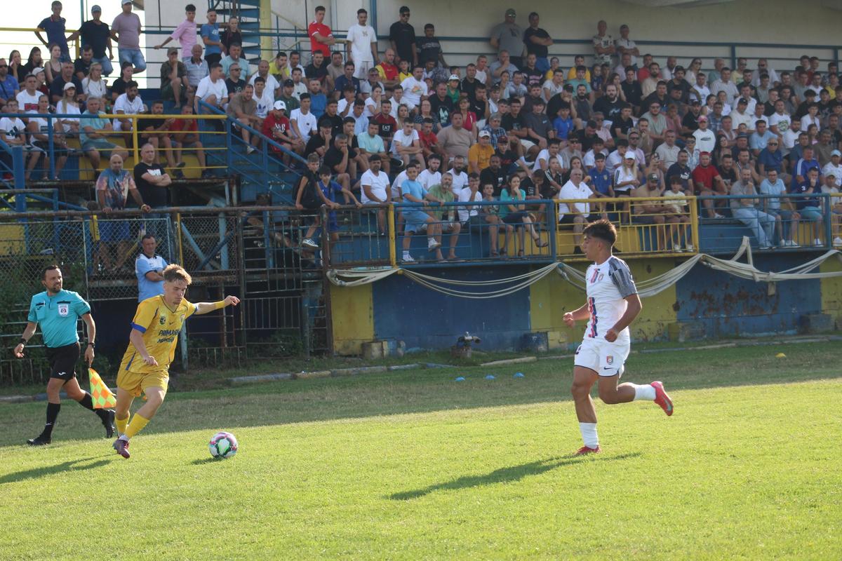 Echipamentul celor de la Flacăra Moreni