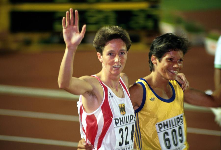 Liliana Năstase, alături de Sabine Braun la CM de Atletism din 1991/Foto: Imago Images Campionatele Mondiale de Atletism încep sâmbătă pentru a treia oară în Japonia! » Câte medalii a obținut România la precedentele două ediții