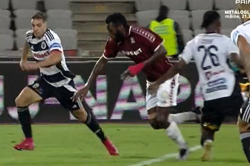 Rapid a cerut penalty după ținerea lui Cisse asupra lui Baroan