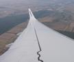 Cum arată avionul care îi poartă numele regretatului Mircea Lucescu // foto: Andrei Furnigă (GSP)
