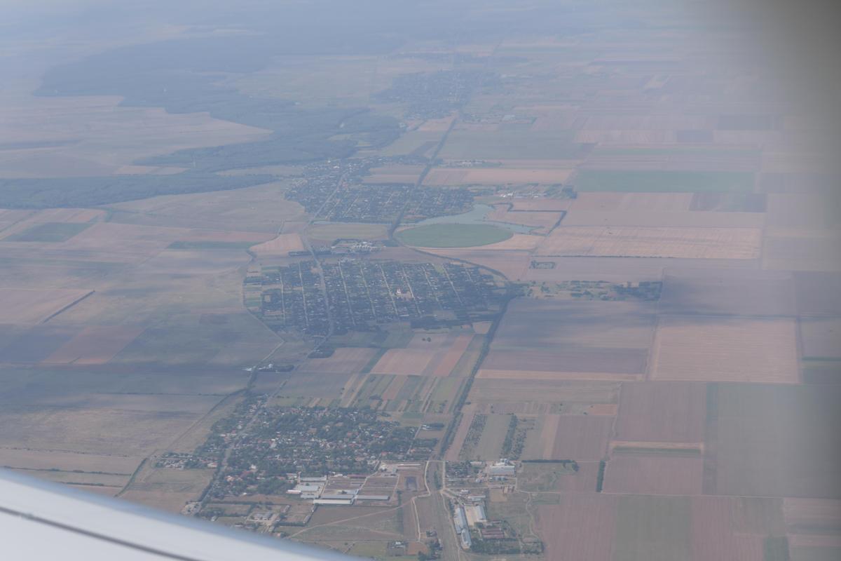 Cum arată avionul care îi poartă numele regretatului Mircea Lucescu // foto: Andrei Furnigă (GSP)