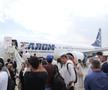 Cum arată avionul care îi poartă numele regretatului Mircea Lucescu // foto: Andrei Furnigă (GSP)