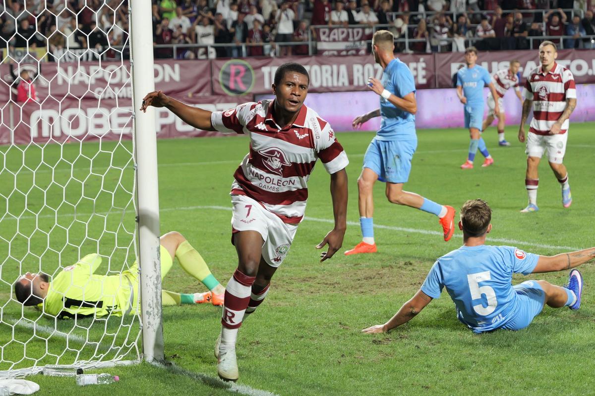 Rapid - Voluntari, faze din timpul meciului