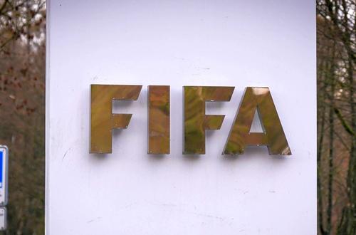 FIFA l-a suspendat pe fostul președinte al federației PE VIAȚĂ // foto: Imago