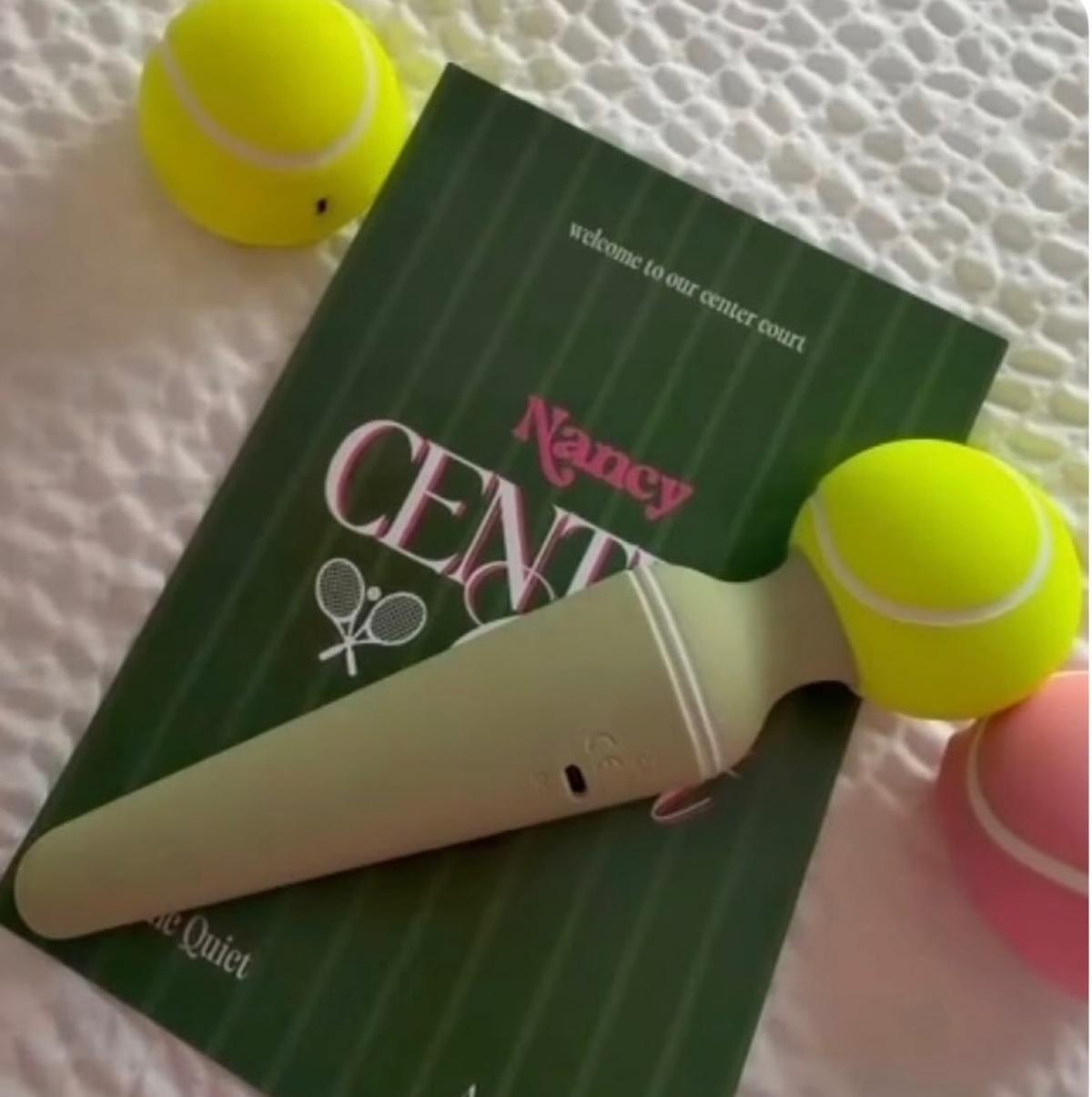 O fană a realizat cu stupoare ce era, de fapt, „mingea” roz primită cadou la US Open