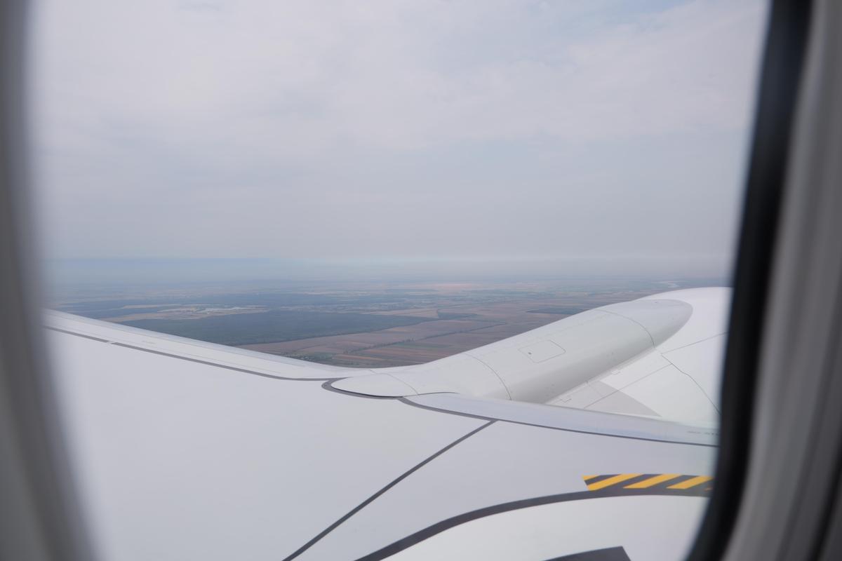 Cum arată avionul care îi poartă numele regretatului Mircea Lucescu // foto: Andrei Furnigă (GSP)