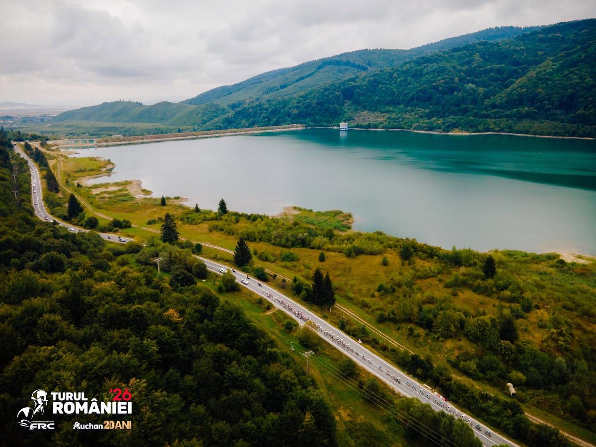 Final spectaculos de etapă în Turul României! Barnabas Vas l-a învins pe Cristian Răileanu și a preluat tricoul galben