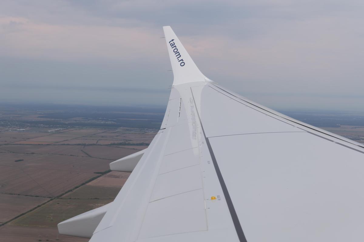 Cum arată avionul care îi poartă numele regretatului Mircea Lucescu // foto: Andrei Furnigă (GSP)