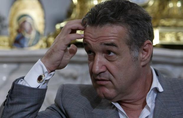 VIDEO Scandal în ziua nunții fiicei lui Gigi Becali! Bătaie chiar în fața casei patronului FCSB