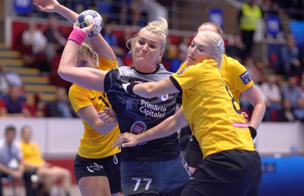 CSM BUCUREȘTI - ROSTOV DON 23-23 // Crina Pintea, interviu după egalul cu CSM-ului cu Rostov: „Îmi place atitudinea echipei de acum!”
