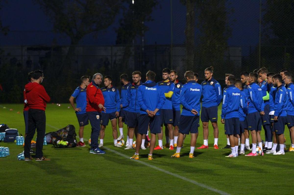 ROMÂNIA U21 - MALTA U21. Asta mai lipsea! Răzvan Burleanu, „secundul” lui Stoichiță!  Ce s-a întâmplat la ultimul antrenament + Man și Moruțan, în premieră în Ghencea