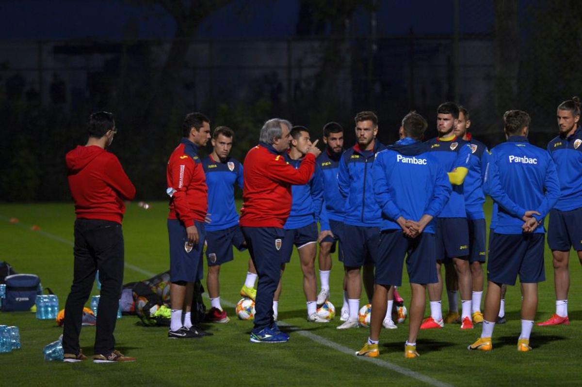 ROMÂNIA U21 - MALTA U21. Asta mai lipsea! Răzvan Burleanu, „secundul” lui Stoichiță!  Ce s-a întâmplat la ultimul antrenament + Man și Moruțan, în premieră în Ghencea