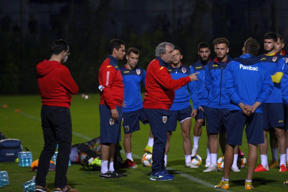 ROMÂNIA U21 - MALTA U21. Asta mai lipsea! Răzvan Burleanu, „secundul” lui Stoichiță!  Ce s-a întâmplat la ultimul antrenament + Man și Moruțan, în premieră în Ghencea