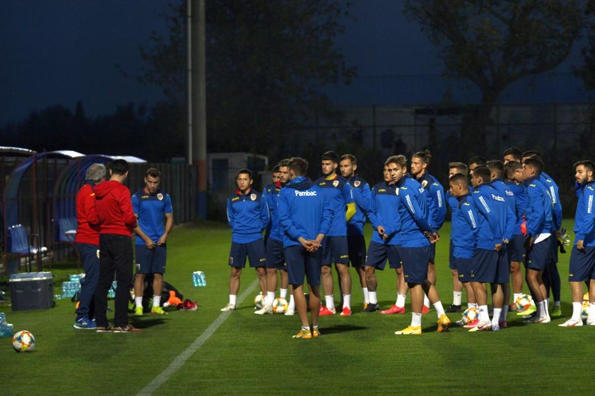 ROMÂNIA U21 - MALTA U21. Asta mai lipsea! Răzvan Burleanu, „secundul” lui Stoichiță!  Ce s-a întâmplat la ultimul antrenament + Man și Moruțan, în premieră în Ghencea