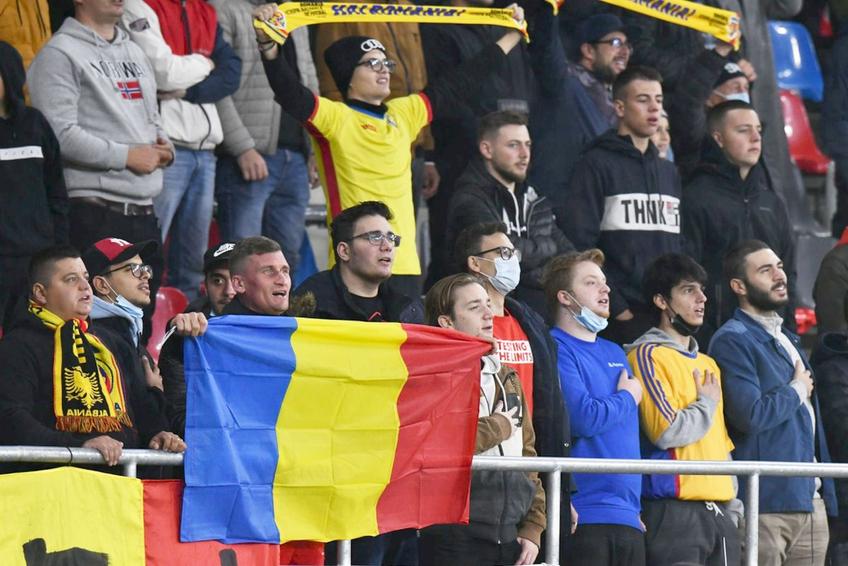 Fanii români în tribunele arenei din Ghencea // foto: Cristi Preda