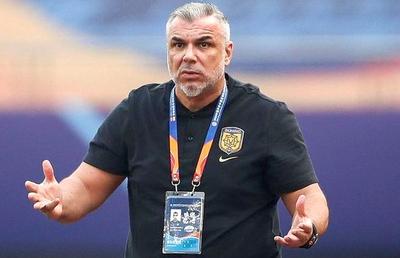 „Boloni și Olăroiu pot fi accesați. Și Mutu ar fi o soluție” » Anunț dinspre FRF, în cazul în care Rădoi își menține decizia de a părăsi naționala