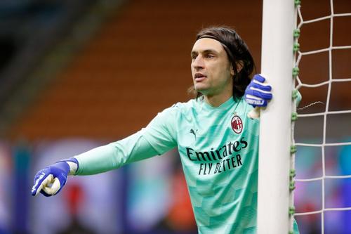 Ciprian Tătărușanu (35 de ani) va apăra poarta lui AC Milan în următoarele două săptămâni, întrucât titularul postului, Mike Maignan (26), este indisponibil.