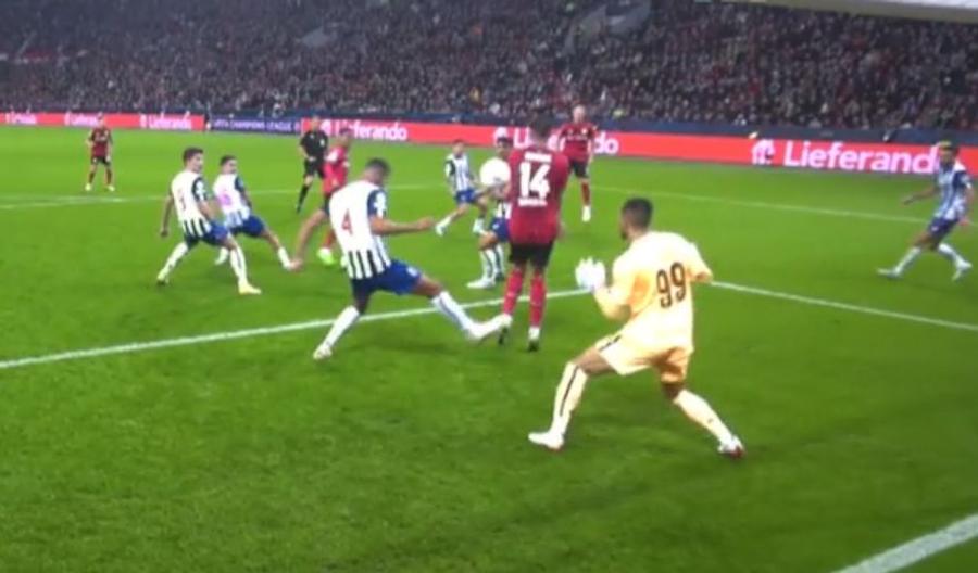 Kovacs, corectat de VAR în Bayer Leverkusen - FC Porto! Meci greu, cu 3 penalty-uri și un record inedit