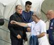 Imaginile care se repetă în fiecare deplasare a „naționalei” » Președintele unei echipe din Superligă e nelipsit din delegație