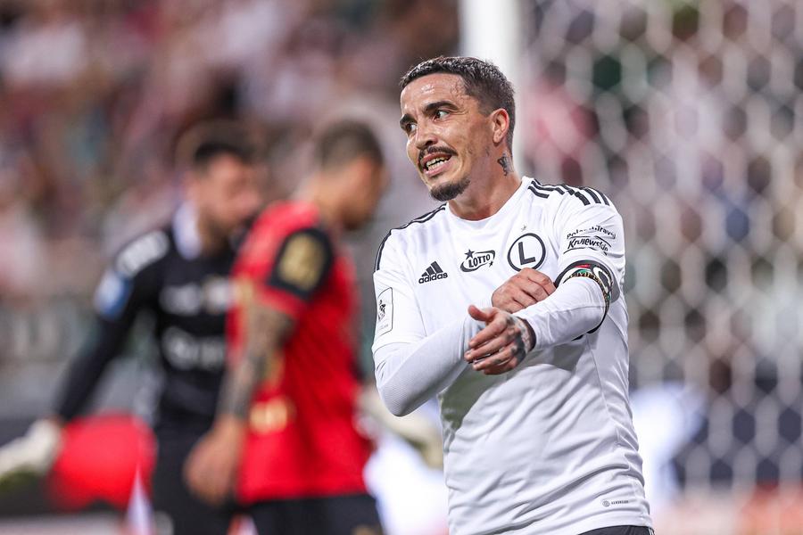 Josue, căpitanul Legiei. Foto: Imago Images Șocant! Căpitanul Legiei a povestit noaptea petrecută la închisoare după jocul de la Alkmaar: „M-au tratat ca pe un criminal”