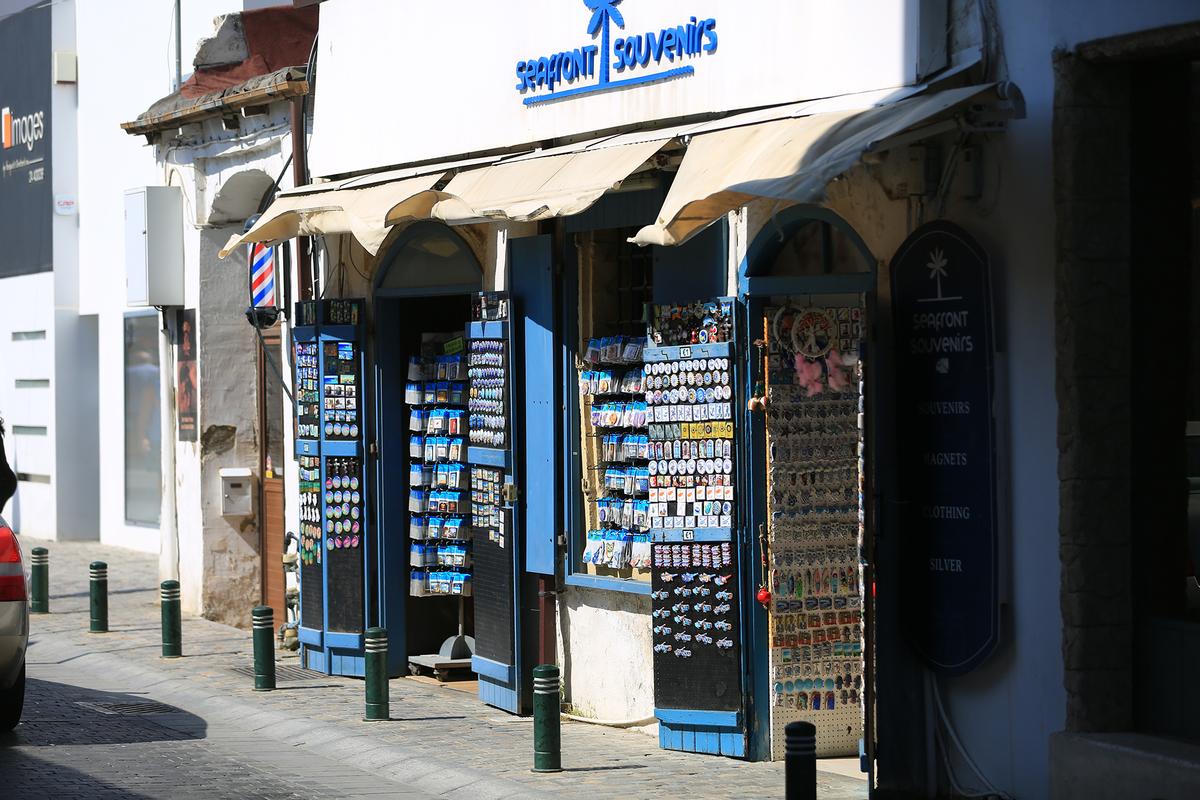 Aniversare în cantonamentul naționalei României, în ziua meciului cu Cipru