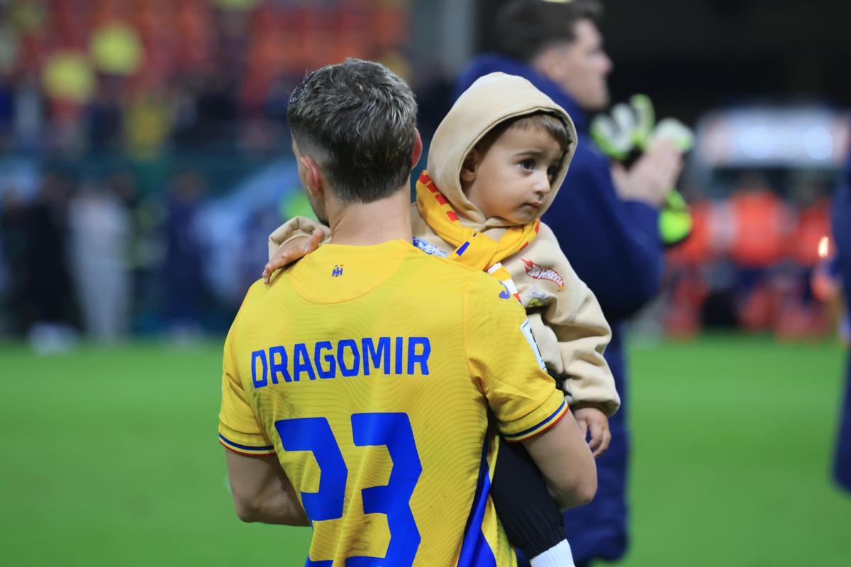 Ianis Hagi, șef de galerie după România - Austria